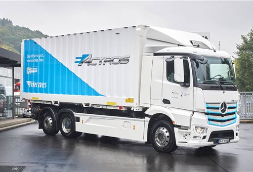 Ten Mercedes-Benz electric Actros trucks begin operation with Hermes