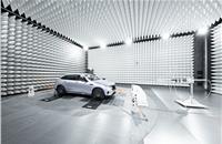 Mercedes-Benz F015 in the antenna test chamber: The complex simulation of global radio communication services al lows system development in terms of maximum data throughput. 