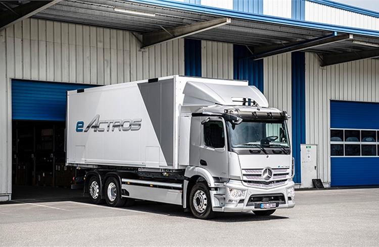 Mercedes-Benz Trucks premieres eActros with 400km range 