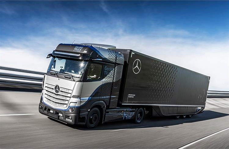 Daimler Trucks gives its fuel-cell truck the road test treatment