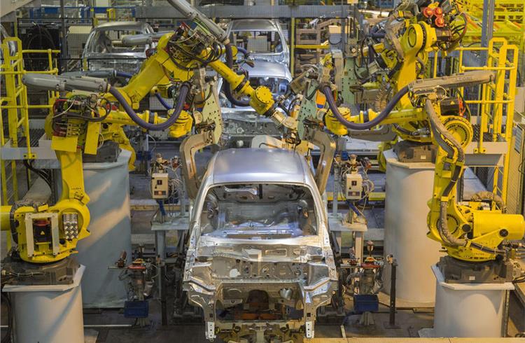 British car production falls for tenth consecutive month