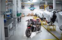 The first deliveries of the Brutale 1000 Serie Oro are expected by November 2019.