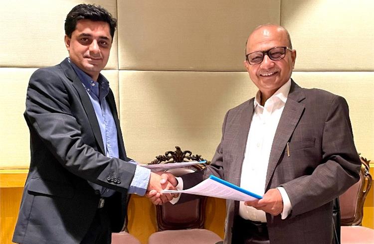GreenCell Mobility and VE Commercial Vehicles sign MoU to supply 1,000 Eicher electric buses