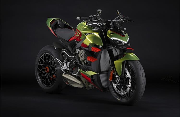 The heart of the Ducati Streetfighter V4 Lamborghini is the 1,103 cc Desmosedici Stradale engine with a power output of 208hp