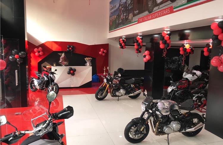 Motoroyale opens first of six new dealerships in India