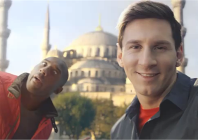 Weekend Fun: Kobe Bryant and Lionel Messi take the selfie challenge