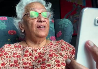 Vodafone connects the elderly with their friends