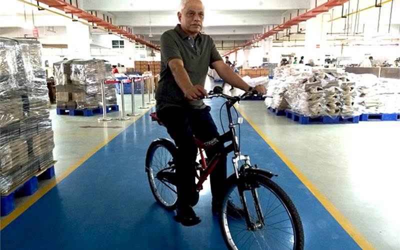 A fitness enthusiast, Jagdish Moolchandani, executive director, Archies, finds a way to mix business with pleasure by doing regular plant inspections on his cycle.