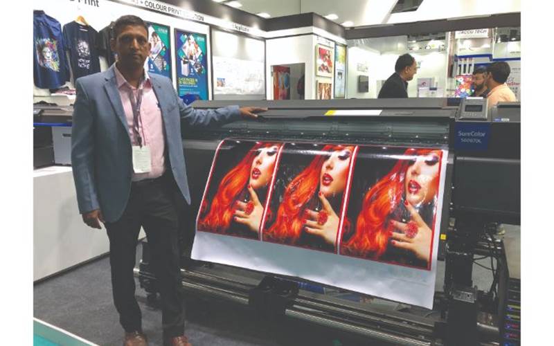 Epson introduces two new wide-format printers
