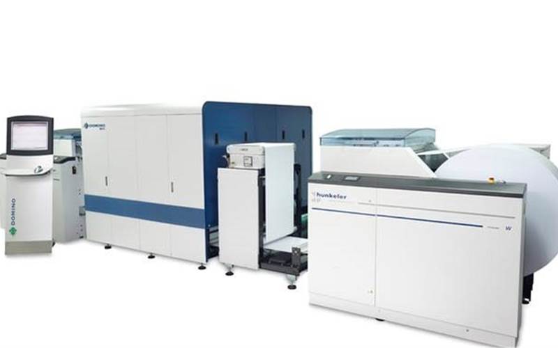 Domino showcased web-fed K630i that has a choice of web widths. This was originally called MonoCube by its developor Graph-Tech, which Domino acquired in 2012. At Drupa it was running inline with a Kern 130 rotary sheeter plus an Ibis Smart-binder saddle binding system