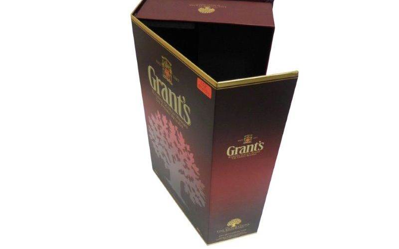 The Grants Whiskey&#8217;s large spot UV tree in metallic red livened up the print on metpet with matt lamination, spot gloss UV and embossing, elevating the look of the pack. &#8220;The judicious use of embellishments like embossing, spot UV, gold and silver colours speak of a luxury element that is pleasing,&#8221; enthused a Jury