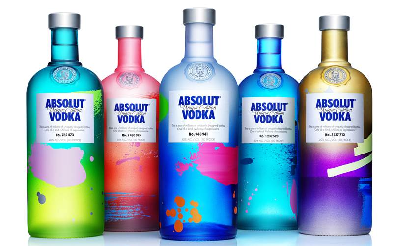 Unlike any other, Absolut Vodka is spearheading the trend towards individual bottles. (Photo: Deutscher Verpackungspreis)