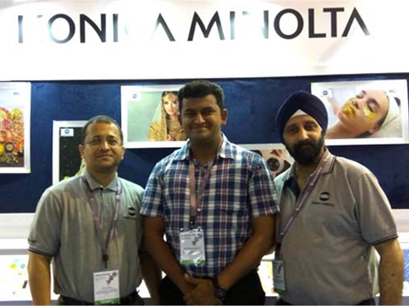 Konica Minolta promotes its Jetvarnish customers at Screen Print India