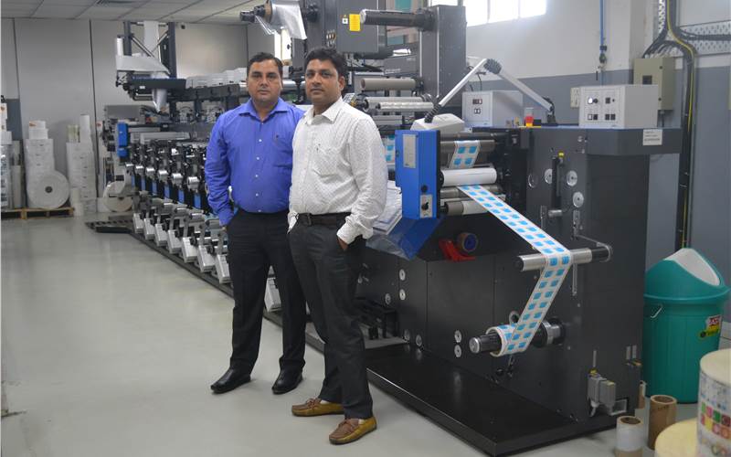 (from left) Amit Tyagi and Parag Saxena of Koncept Labels with the Gallus EM 280