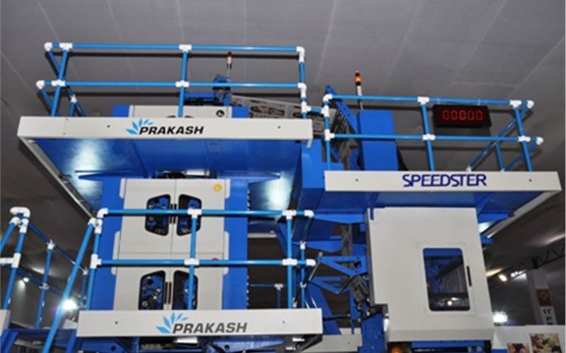Prakash Webtech's Speedster with built-in reel stand saves up to 40% of space. This machine is installed at Nai Dunia&#8217;s Raipur plant.
