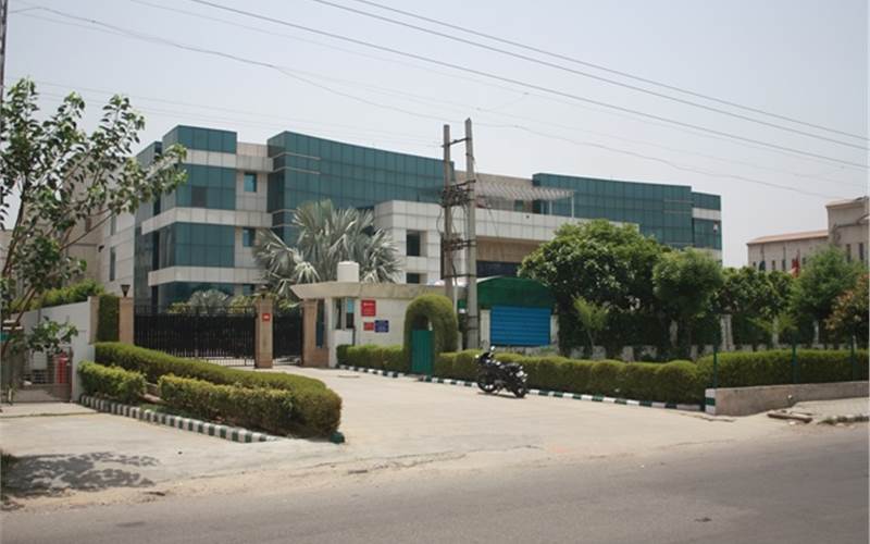 Archies, known for its greeting cards, among other stationery and paper products, shifted its production base from its 100,000 sq/ft space in Delhi to 300,000 sq/ft space in Manesar in 2010 to consolidate all its operations under one roof. The greeting cards specialist has recently installed a Ryobi printing press