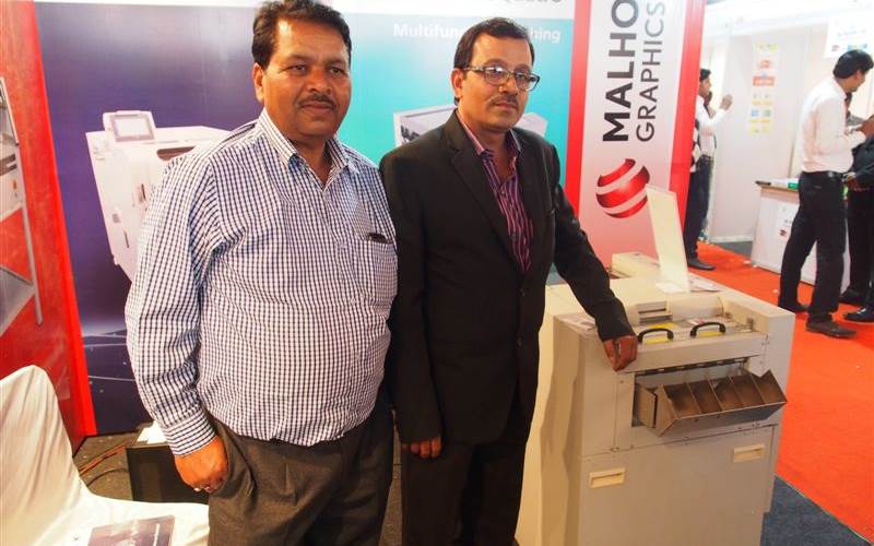 Malhotra Graphics showcased its digital post-press solutions which includes digital creasing machine, digital wiro binding machines etc. According to Raghvendra Singh, branch manager-sales and marketing, Indore has seven violet CTP systems