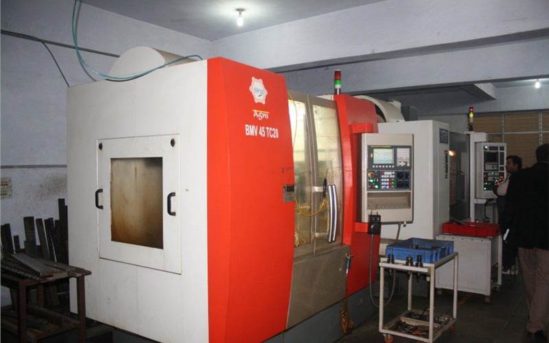 In last three years,Memory has installed a CNC press brake, four VMCs, one turret punch and a turning centre in a bid to improve its production quality. It has also invested in high-end software for electrical wiring and has introduced manuals for the machines it sells.