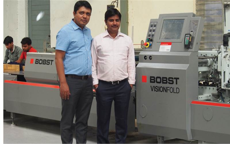 Weepac's Naik and Bobst's Amit Tiwari with the Visionfold 110