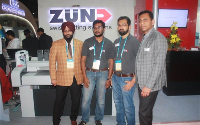 Team Zund (in pic) announced a sale of its digital cutting table S3 M-800 to Parksons Packaging. This would be Zund’s third cutting table at the packaging giant