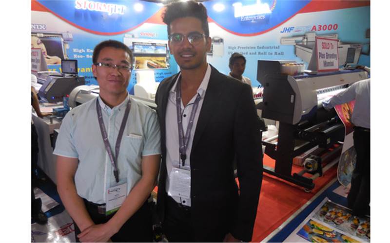 (l) Yogesh Nayak of Tanusha Enterprises. The company was at the show for the first time and sold 10 machines