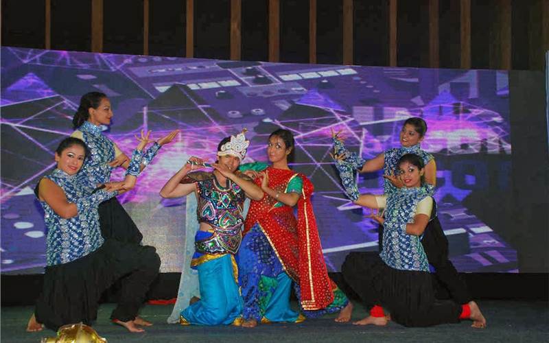 Traditional entertainment at the Awards ceremony enthrals the audience