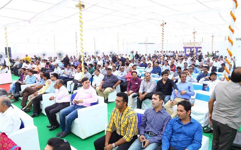 The event was Vijayshri's show of strength  and saw more than 600 delegates in attendance, which included top names from print-packaging industry including Vijayshri’s customers, vendors, and media