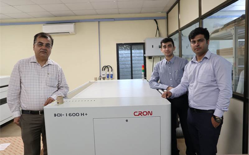 Vapi's corrugation specialist ventures into platemaking business with Cron flexo and offset platesetters