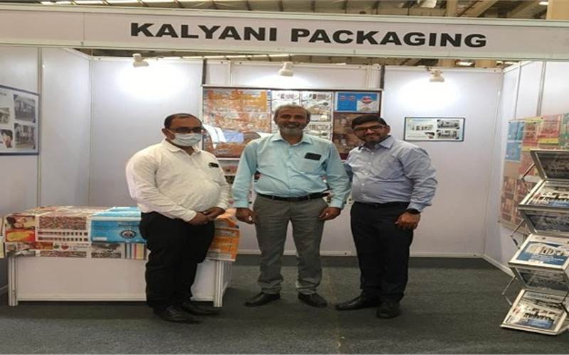Echaar installed its first CI Flexo press (Flexodelight: 400 metres) at Kalyani Packaging in Kolkata in April 2021. The samples were an eclectic combination of homegrown brands that require high-end f
