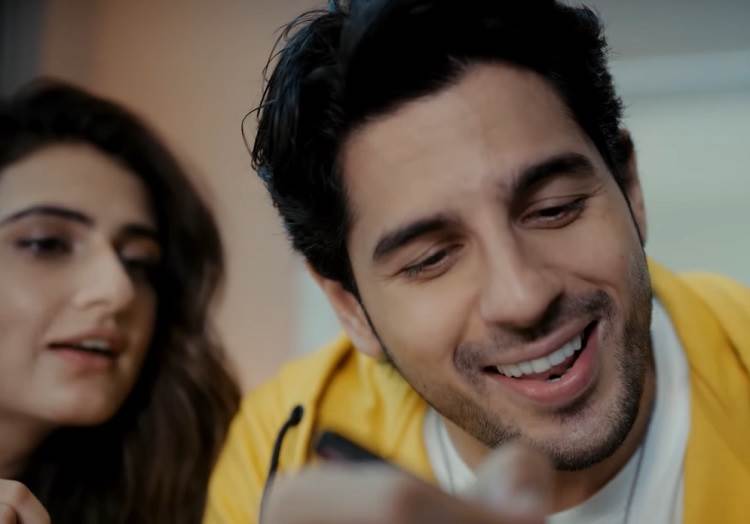 Fatima Sana Shaikh, Sidharth Malhotra and Bewakoof play cupid ...